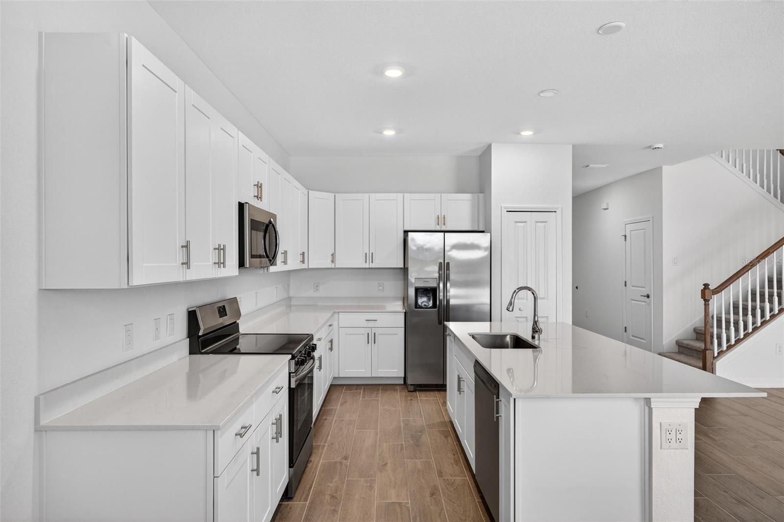 Image 5 of 41 For 11393 Willowleaf Boulevard