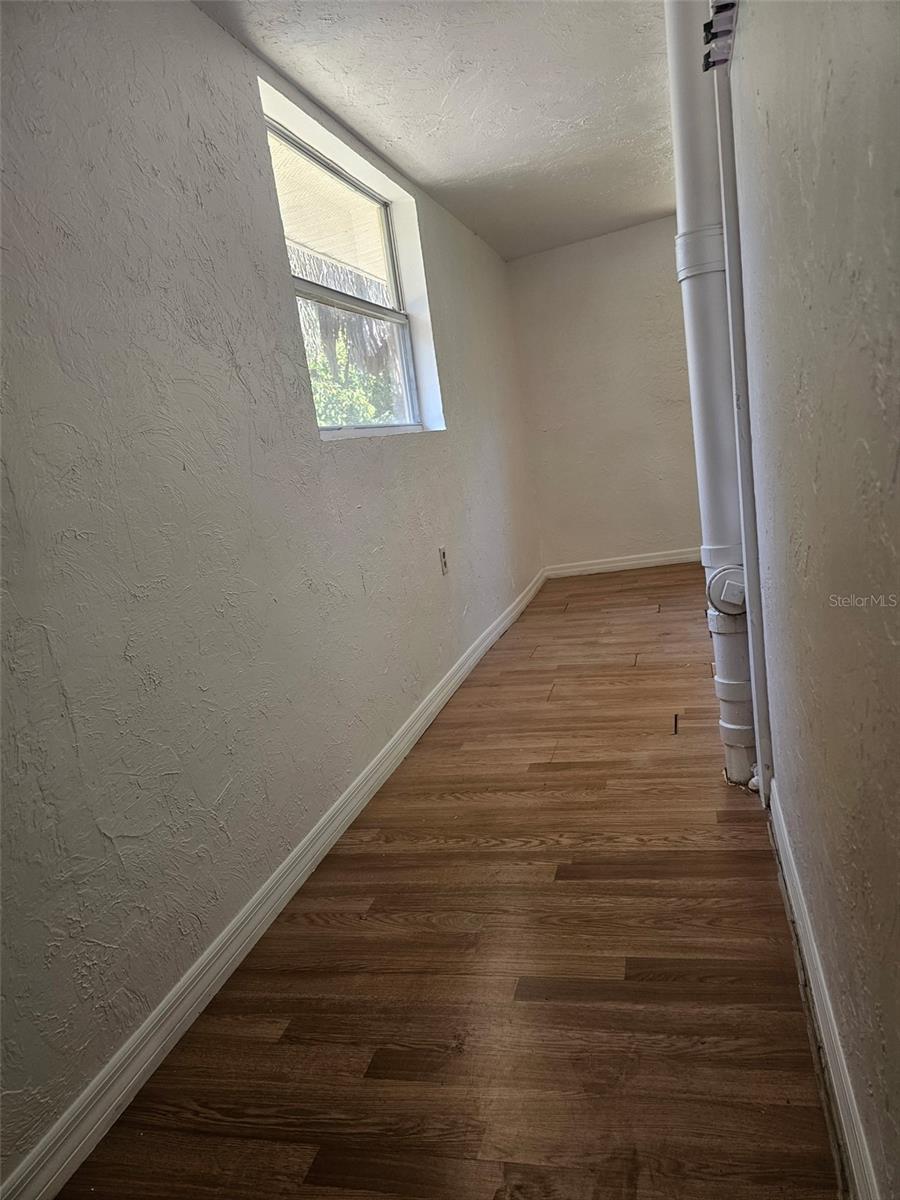 Image 11 of 13 For 1529 23rd Street