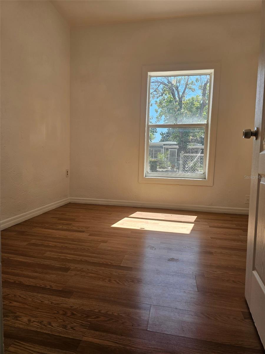 Image 13 of 13 For 1529 23rd Street