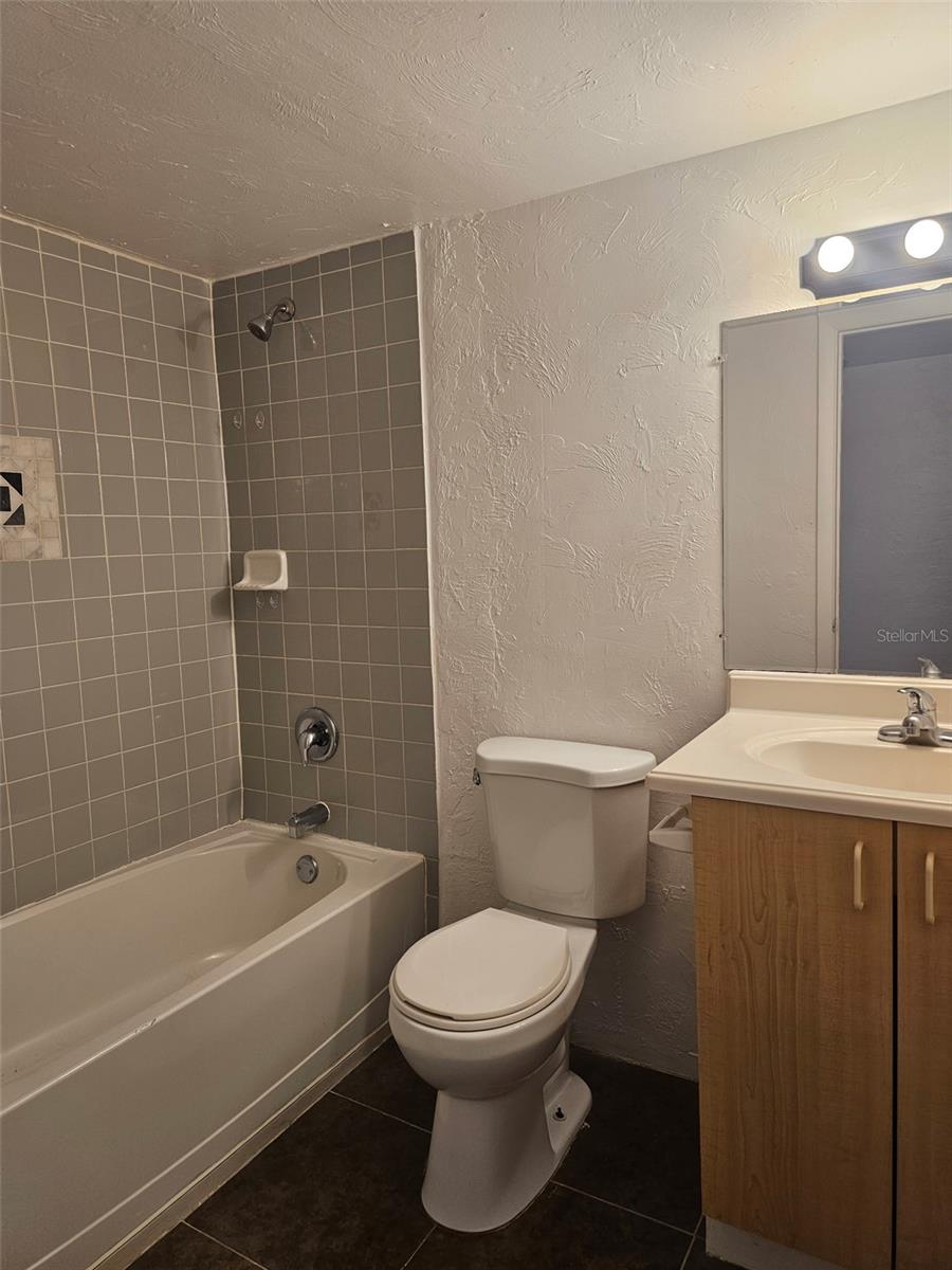 Image 3 of 13 For 1529 23rd Street