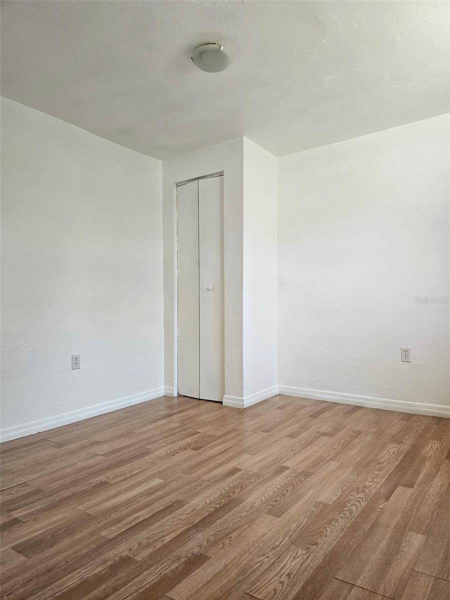 Image 6 of 13 For 1529 23rd Street