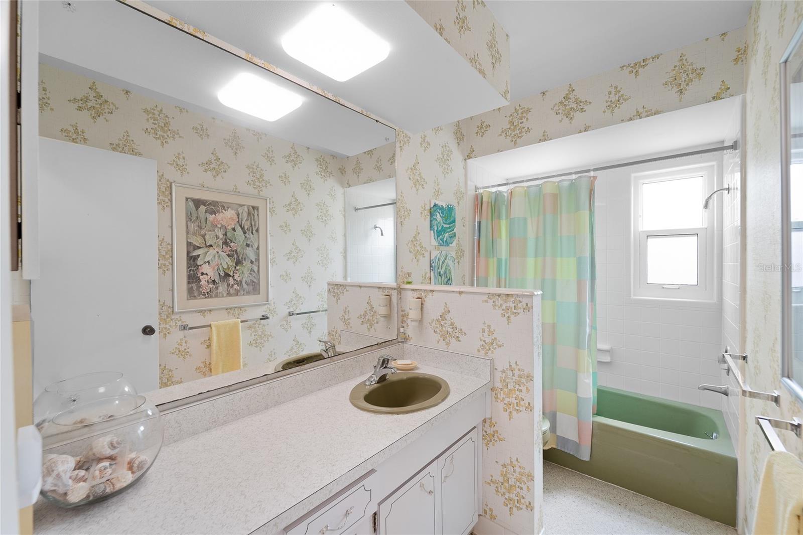 Image 24 of 46 For 7612 18th Avenue Nw