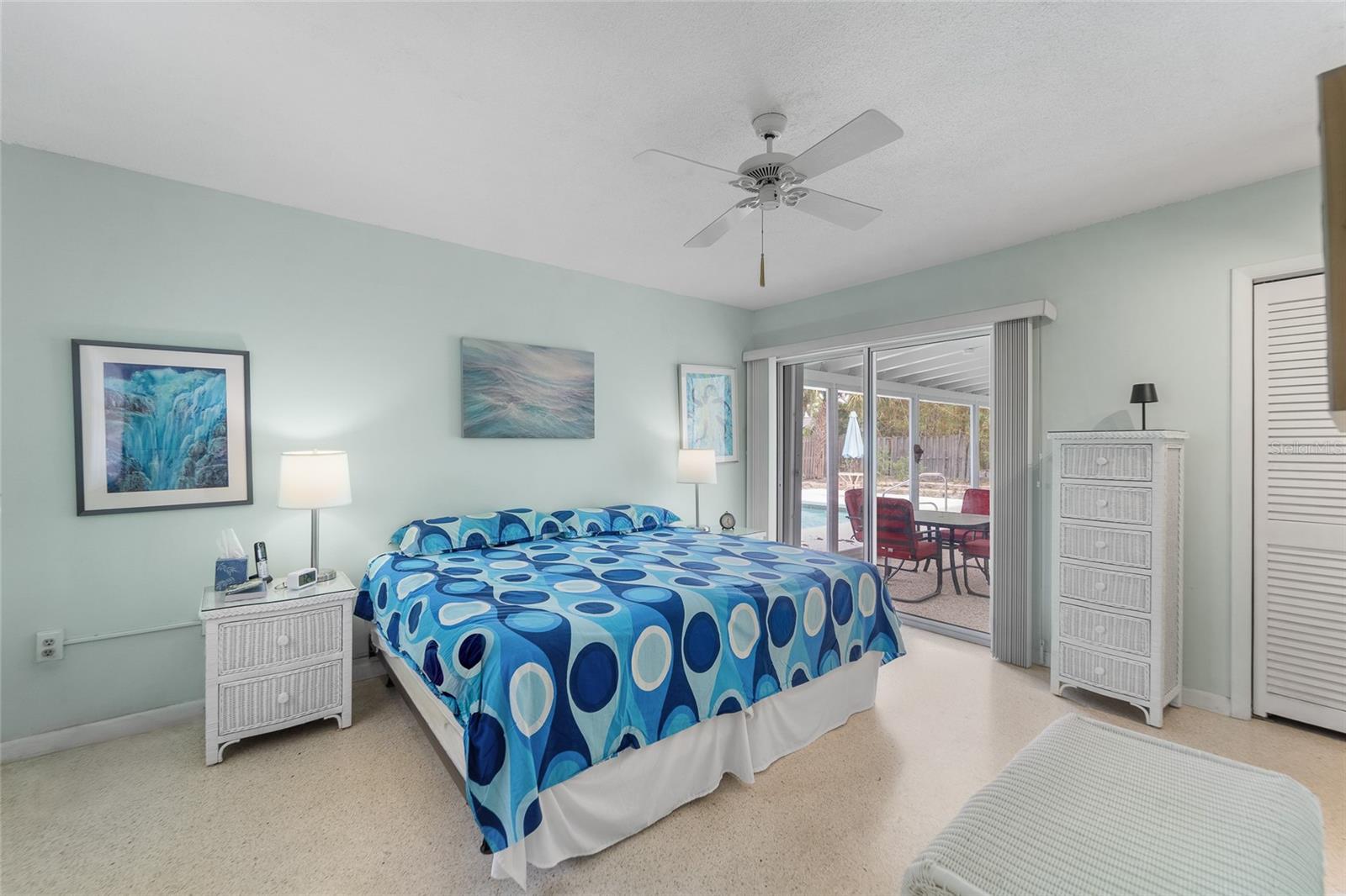 Image 28 of 46 For 7612 18th Avenue Nw