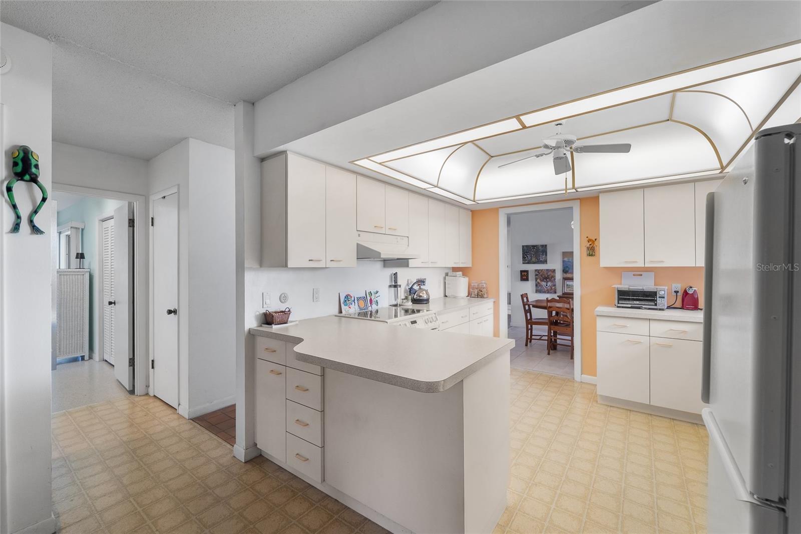 Image 8 of 46 For 7612 18th Avenue Nw