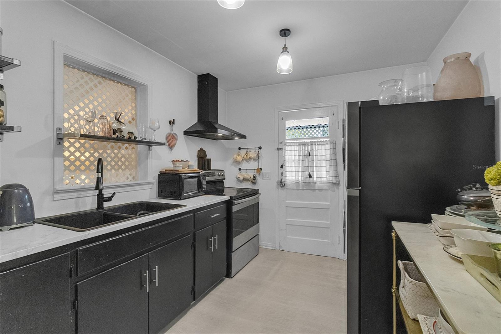 Image 12 of 26 For 2562 Ashton Road