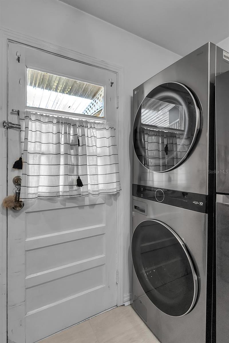 Image 17 of 26 For 2562 Ashton Road