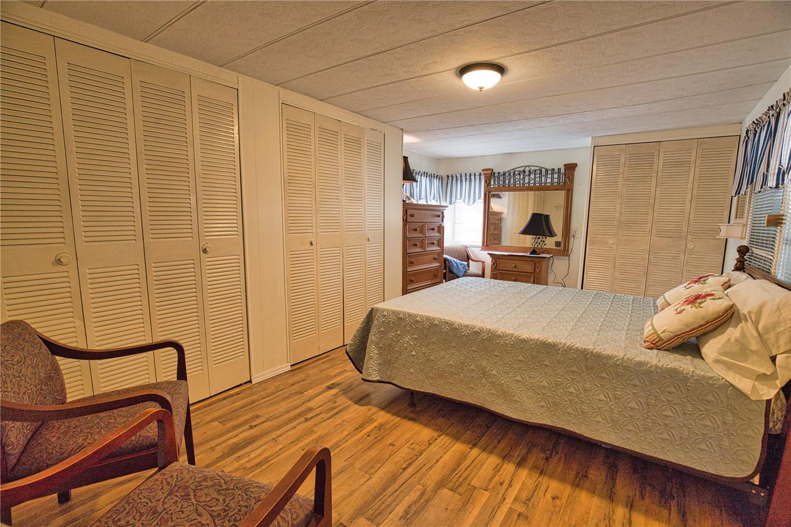 Image 13 of 31 For 1800 Englewood Road 76