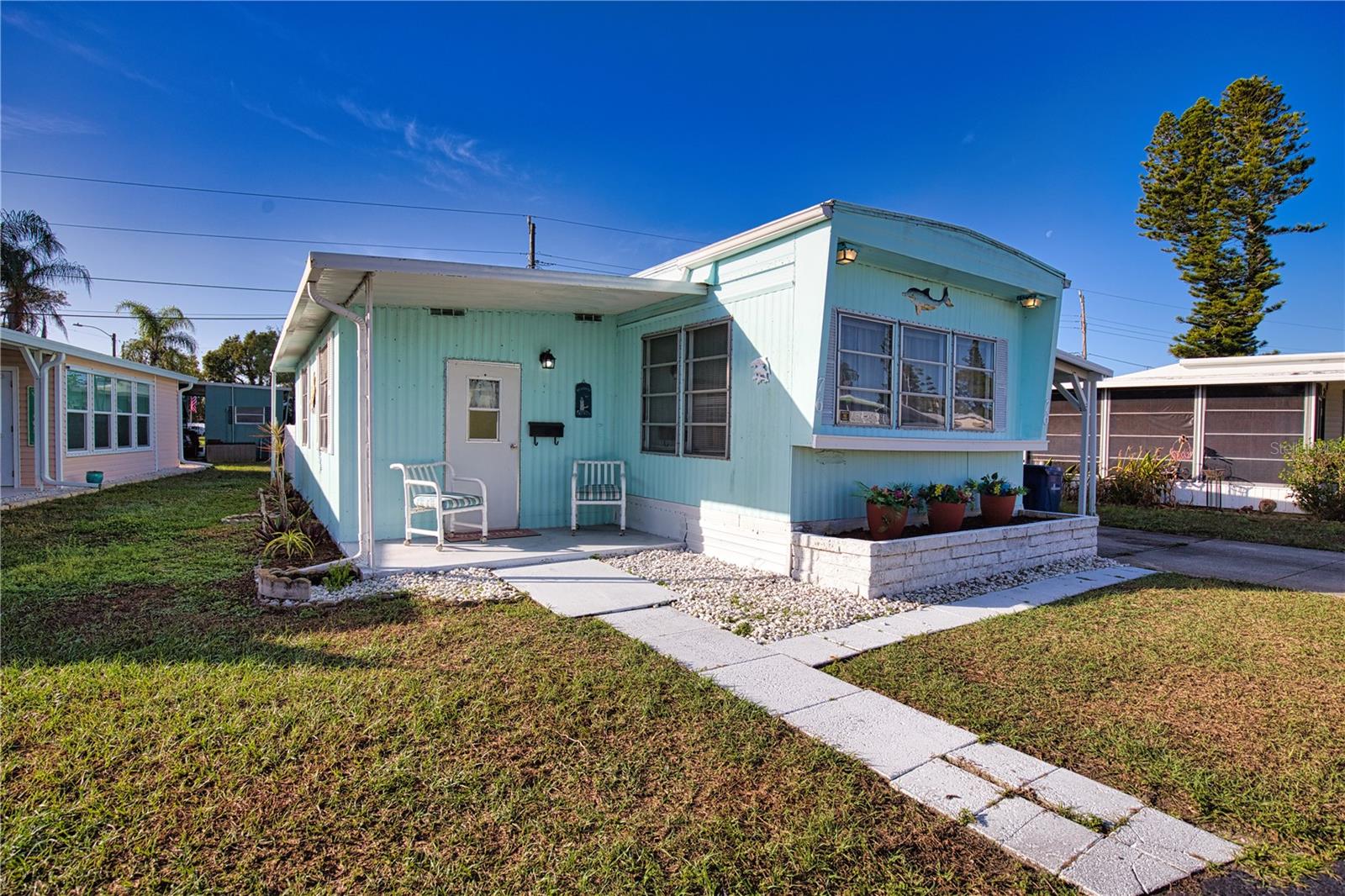 Image 21 of 31 For 1800 Englewood Road 76