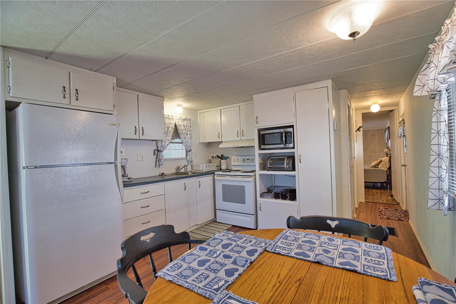 Image 3 of 31 For 1800 Englewood Road 76