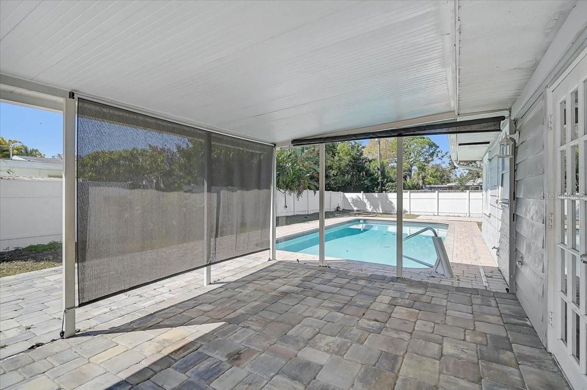 Image 11 of 40 For 2866 Louise Street