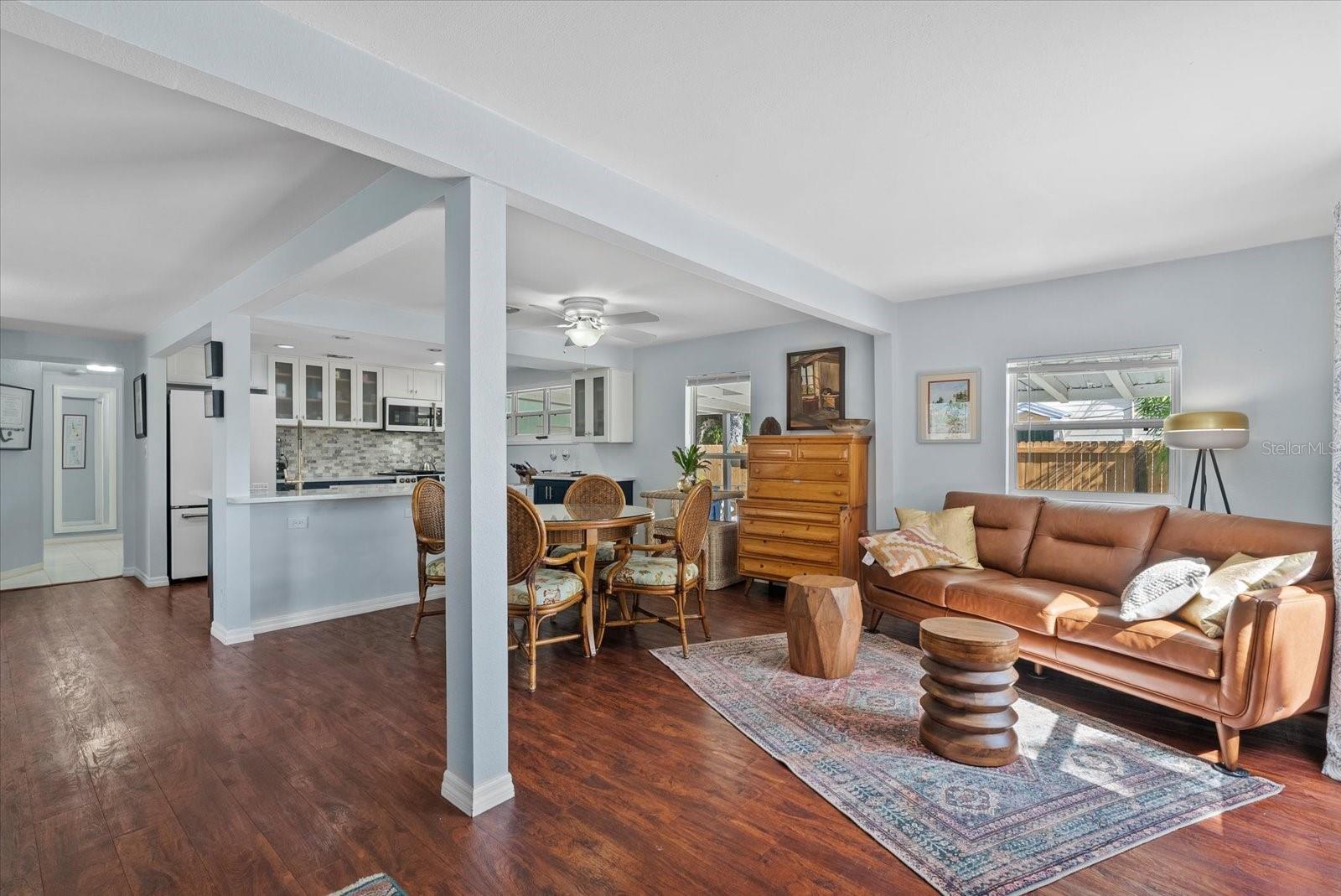 Image 11 of 35 For 4111 Sarasota Ave