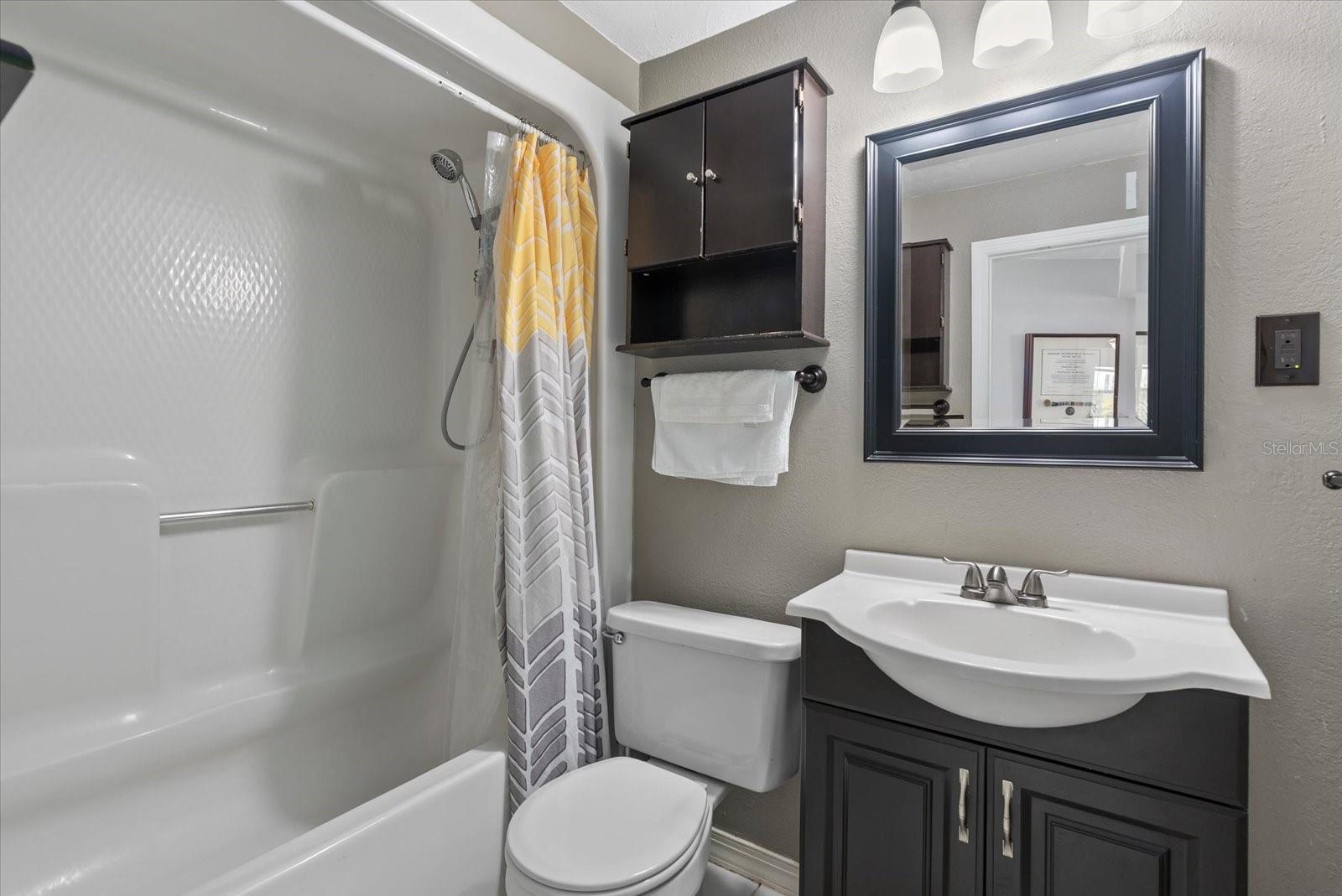 Image 15 of 35 For 4111 Sarasota Ave