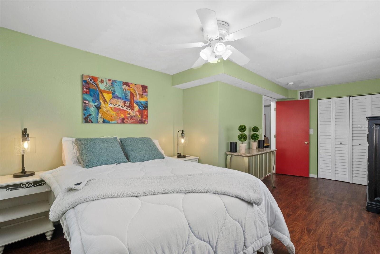 Image 22 of 35 For 4111 Sarasota Ave