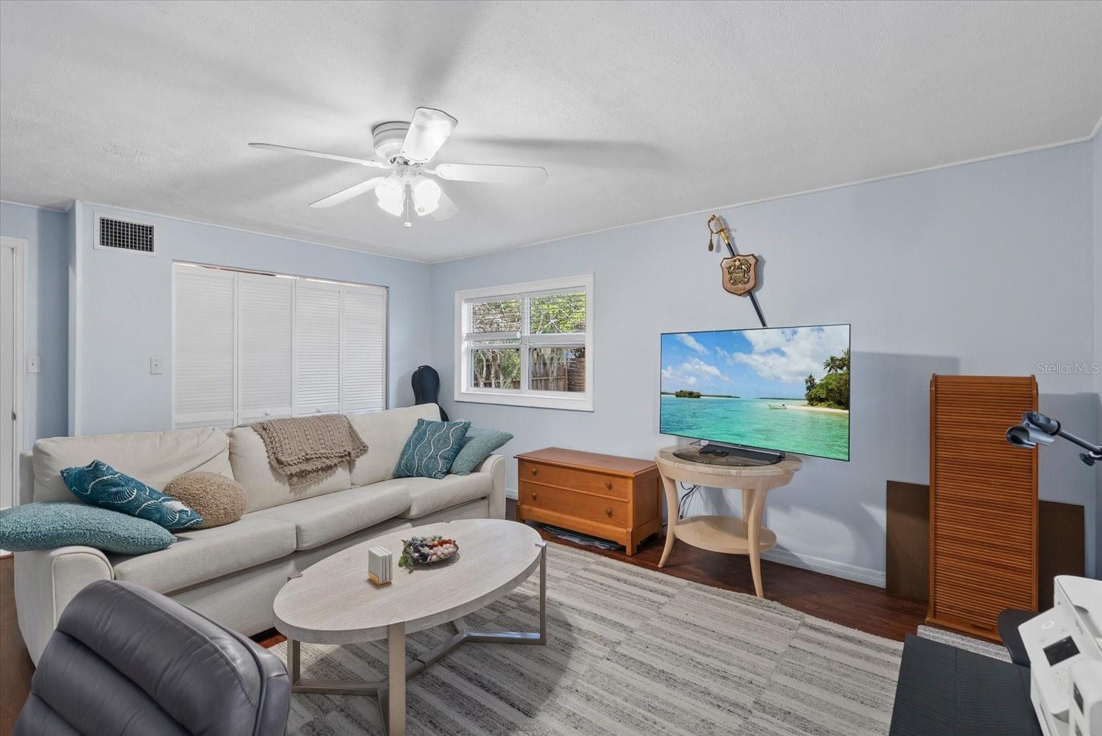 Image 25 of 35 For 4111 Sarasota Ave