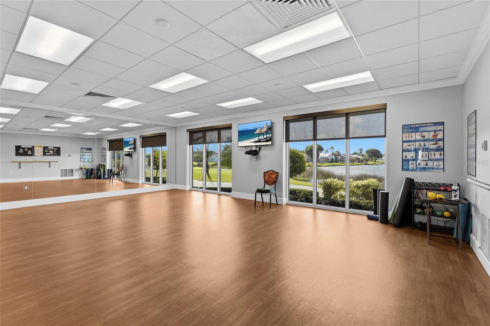 Image 77 of 82 For 7161 Drewrys Bluff