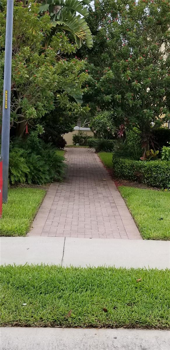 Image 17 of 20 For 8082 Moonstone Drive 17-101