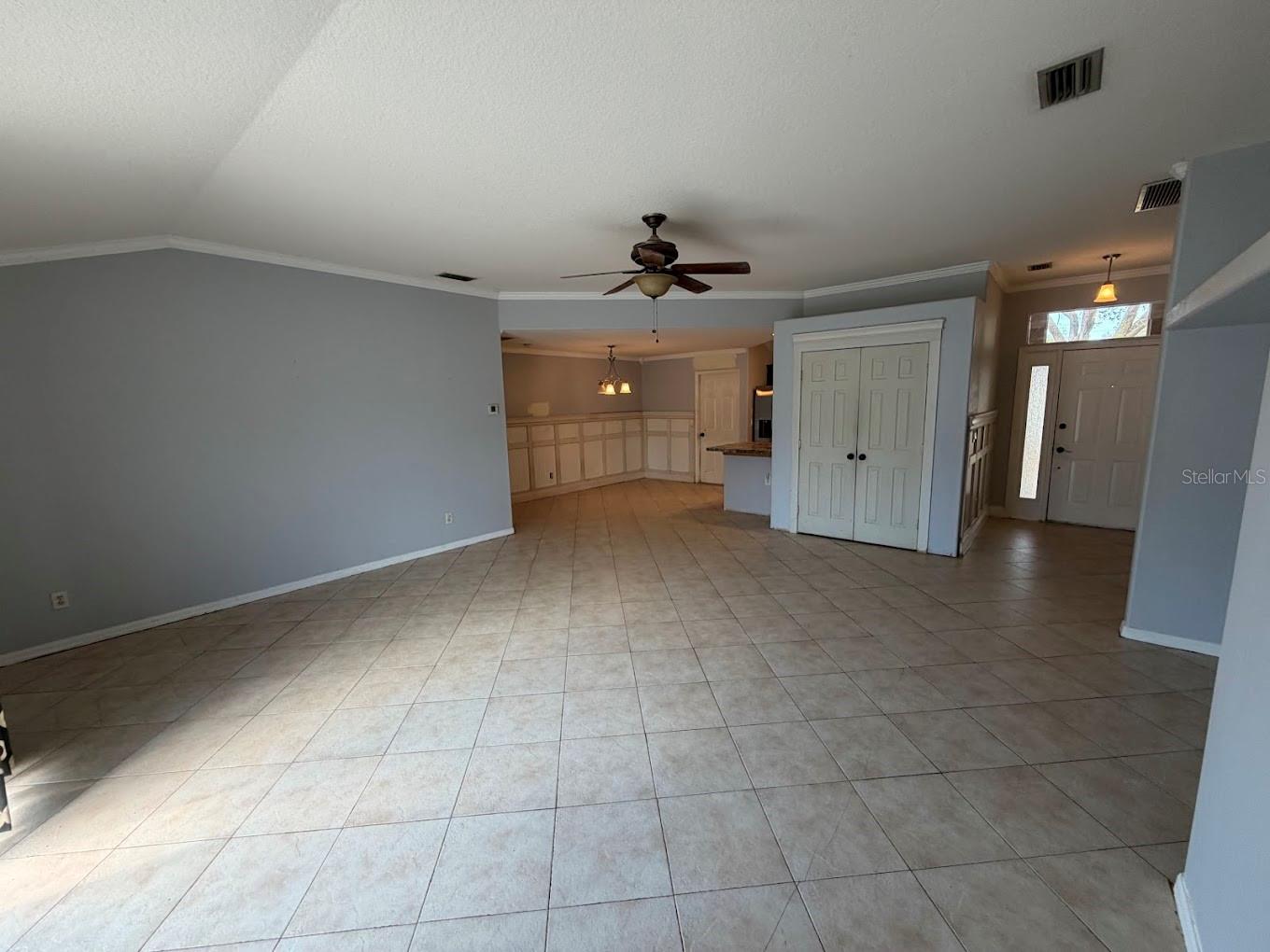 Image 12 of 22 For 6839 34th Avenue E