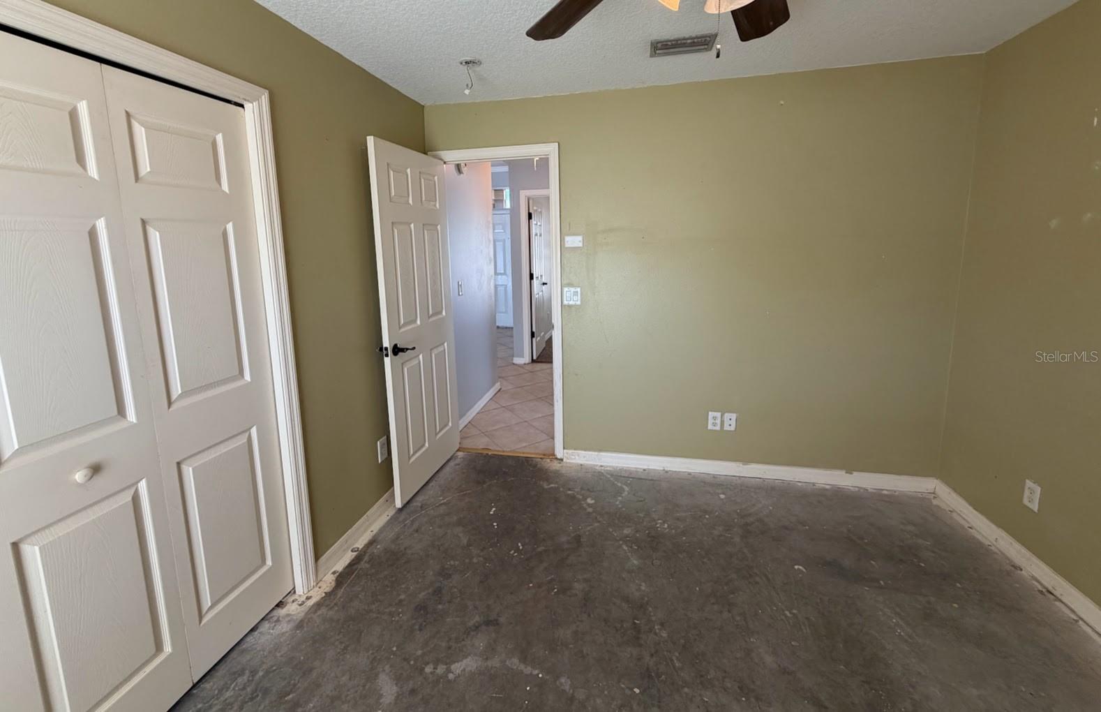 Image 16 of 22 For 6839 34th Avenue E