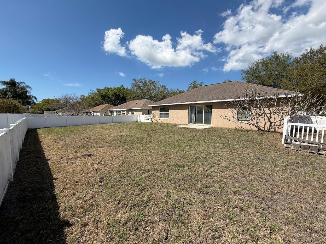 Image 5 of 22 For 6839 34th Avenue E