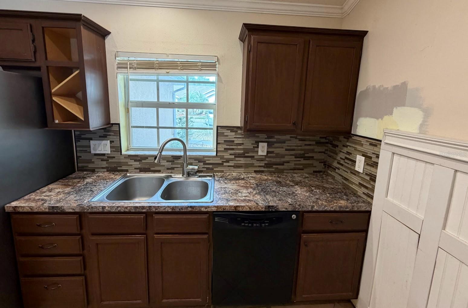 Image 8 of 22 For 6839 34th Avenue E