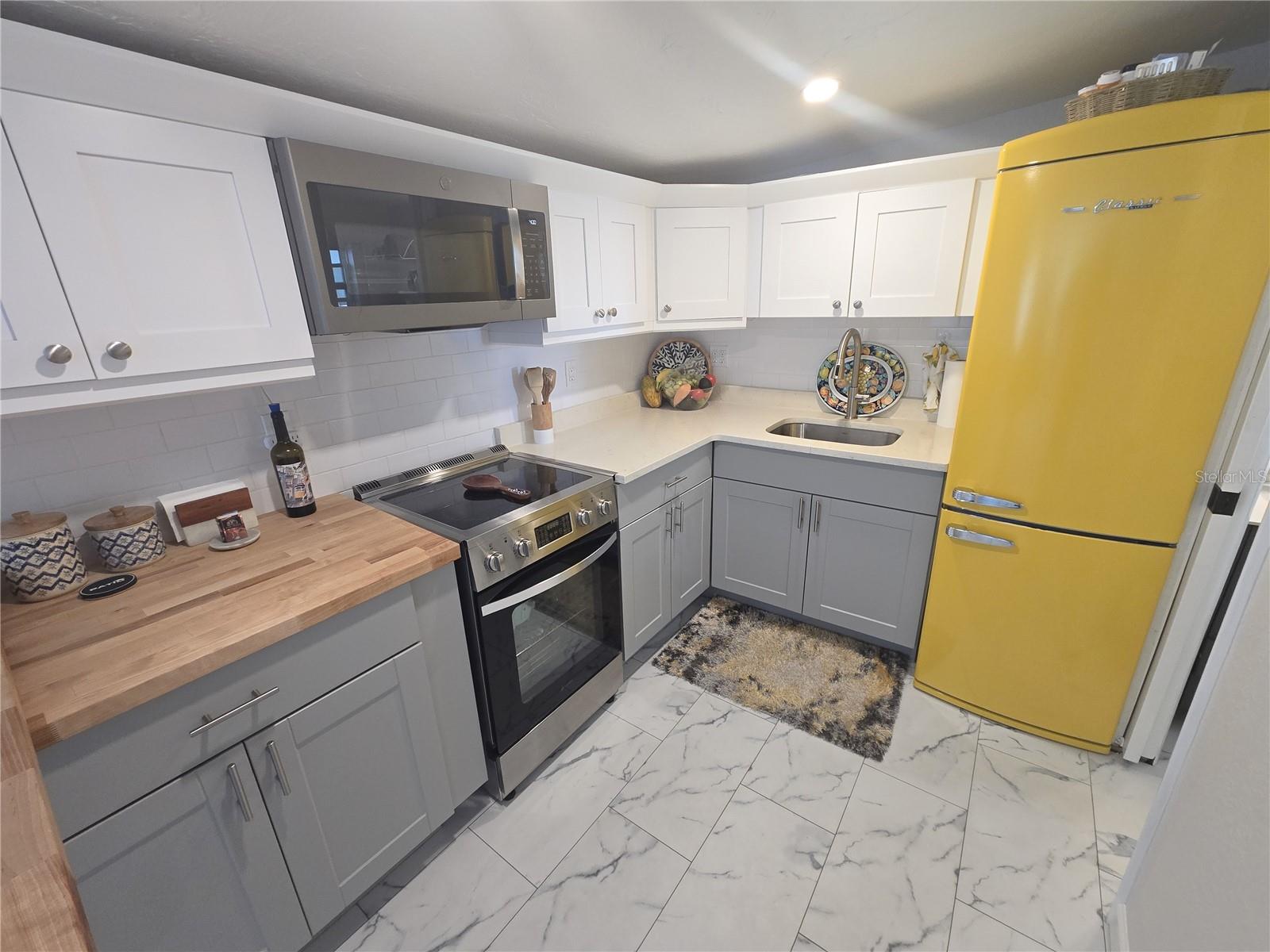 Image 7 of 24 For 2601 Gulf Drive N 216