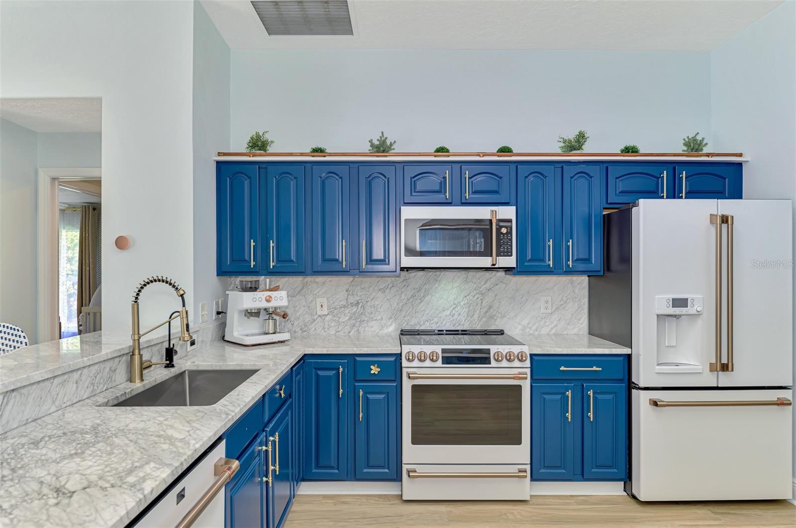 Image 17 of 60 For 5106 76th Street E