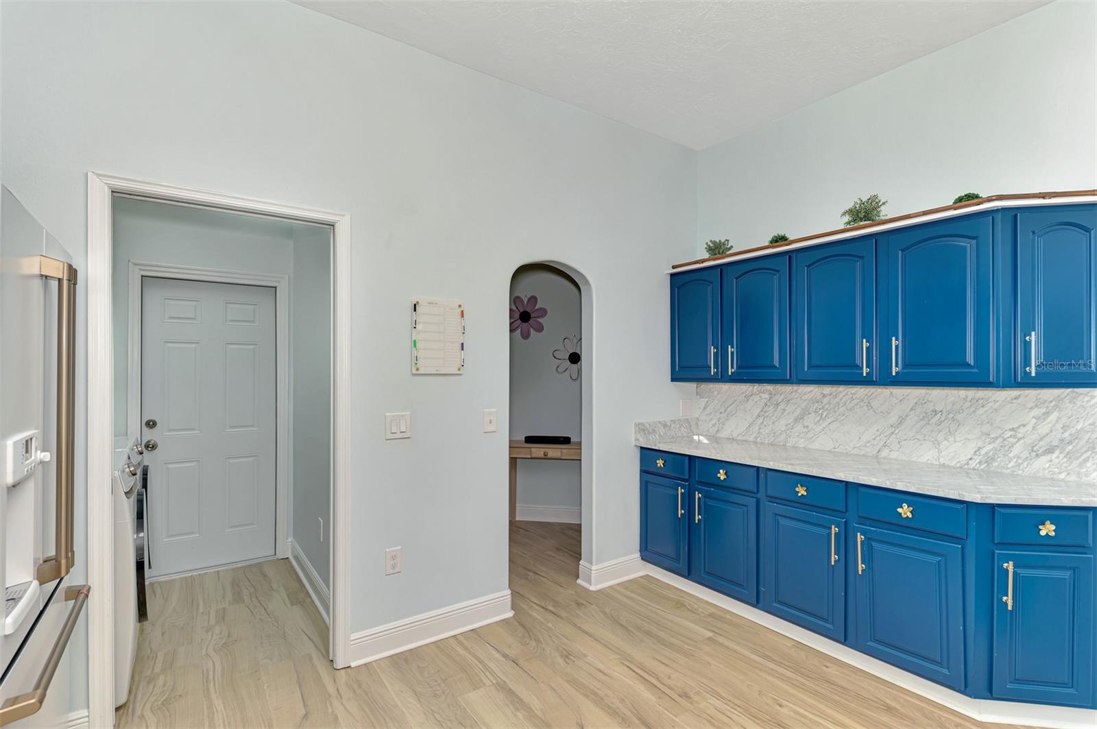 Image 18 of 60 For 5106 76th Street E