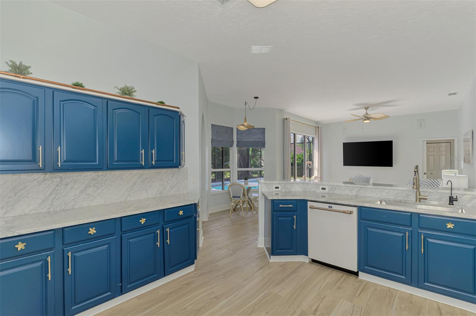 Image 20 of 60 For 5106 76th Street E