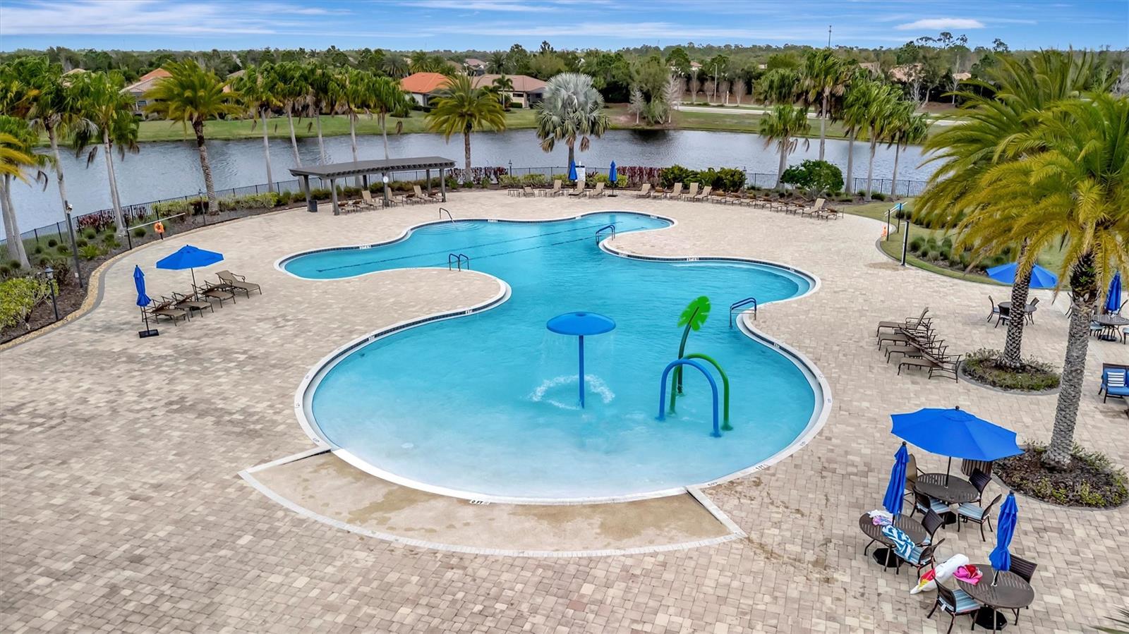 Image 29 of 32 For 15407 Helmsdale Place