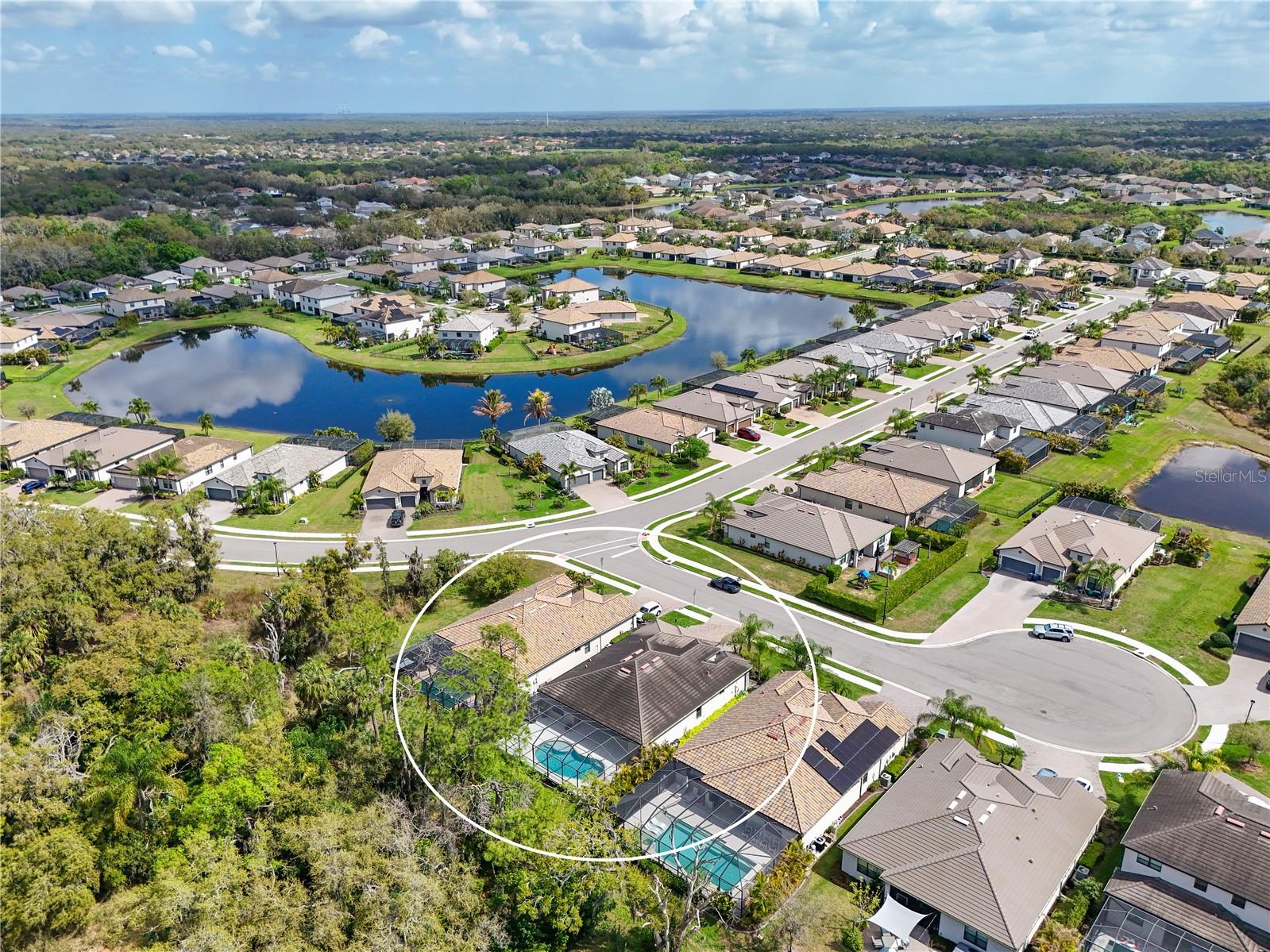 Image 31 of 46 For 706 Acacia Court