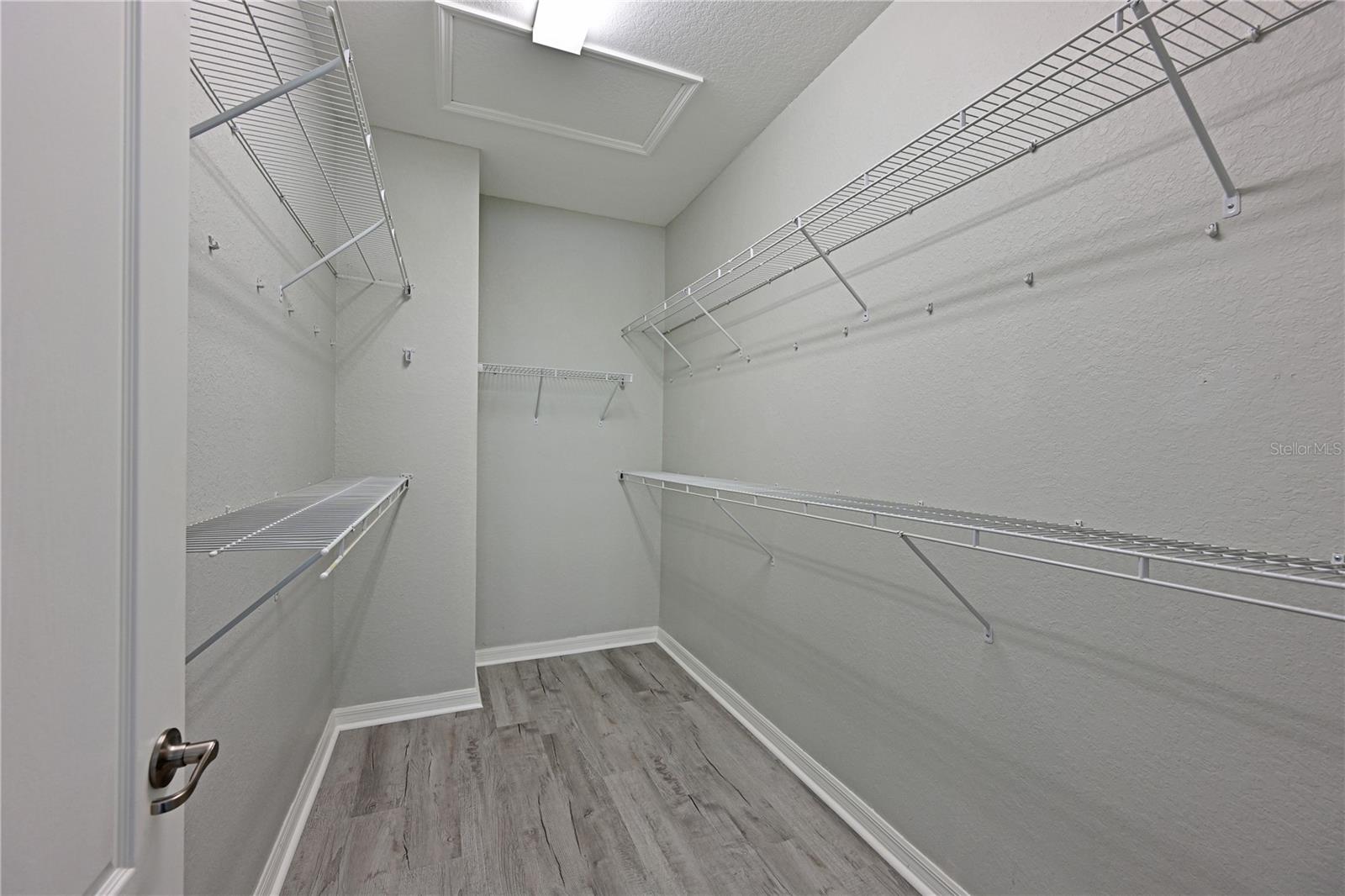 Image 39 of 46 For 706 Acacia Court