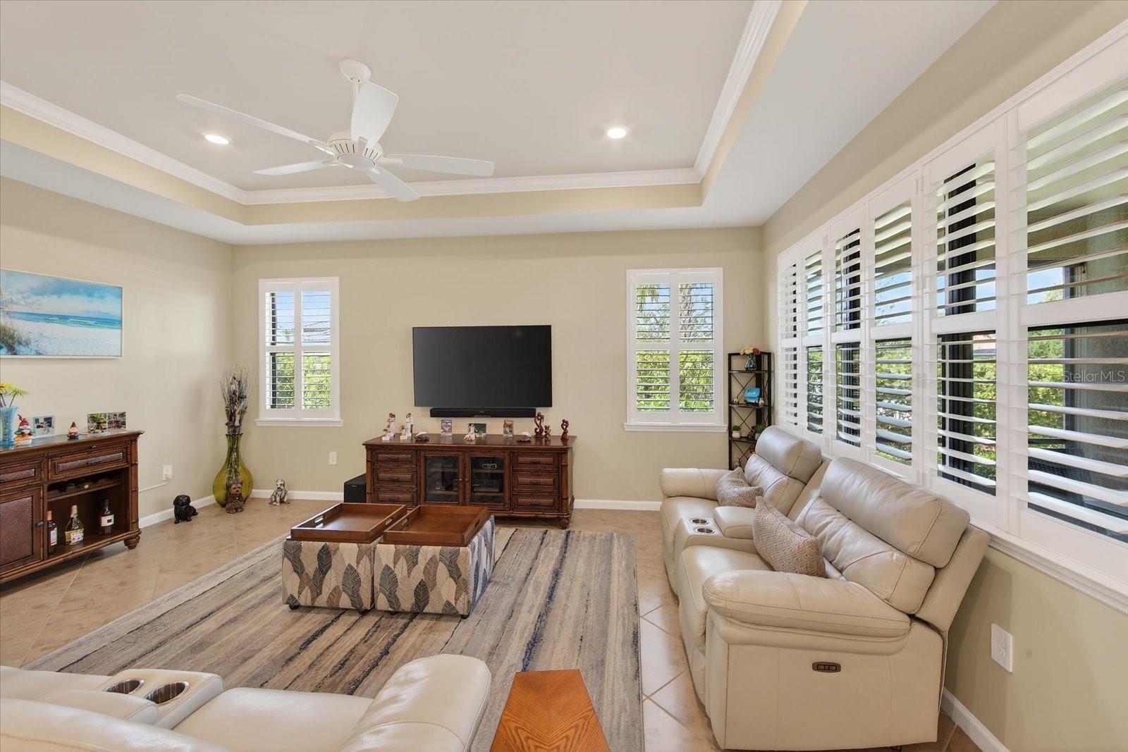 Image 33 of 95 For 17905 Manchester Place