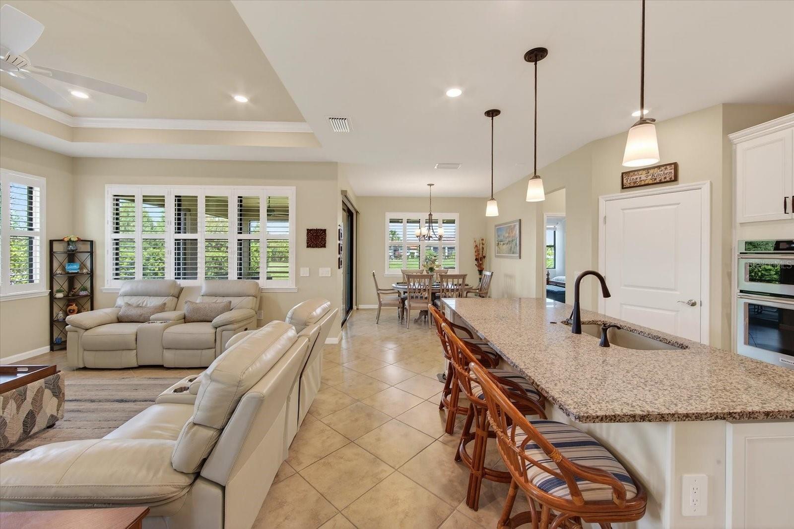 Image 34 of 95 For 17905 Manchester Place