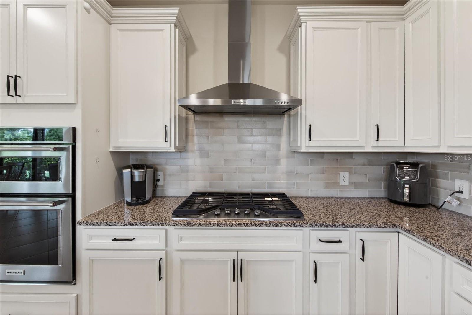 Image 39 of 95 For 17905 Manchester Place