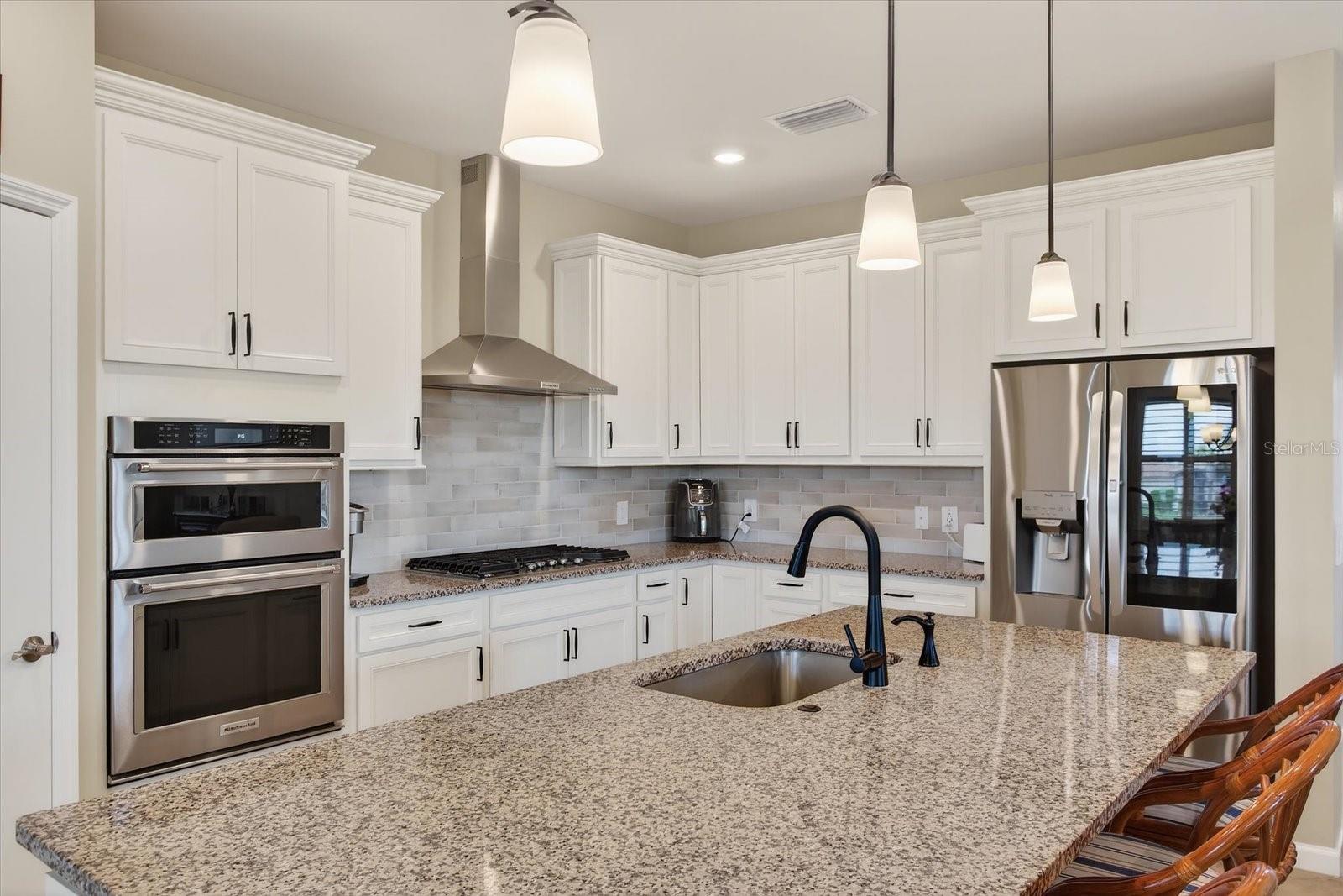 Image 41 of 95 For 17905 Manchester Place