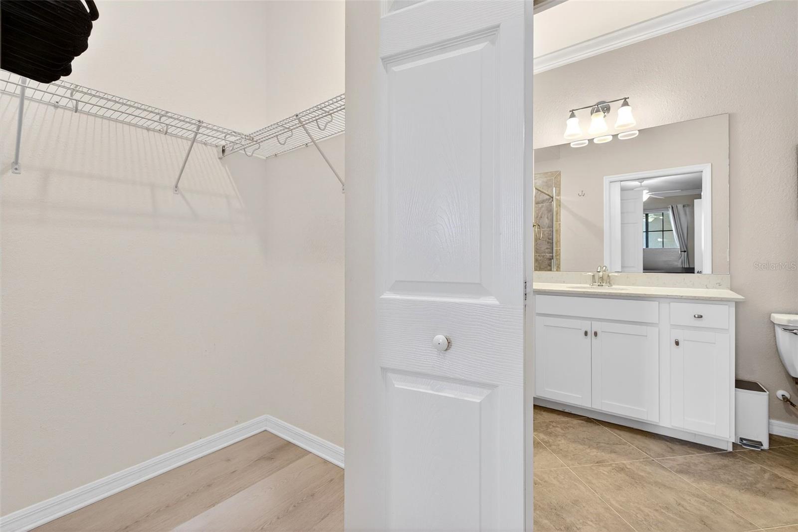 Image 11 of 68 For 17520 Gawthrop Drive 401