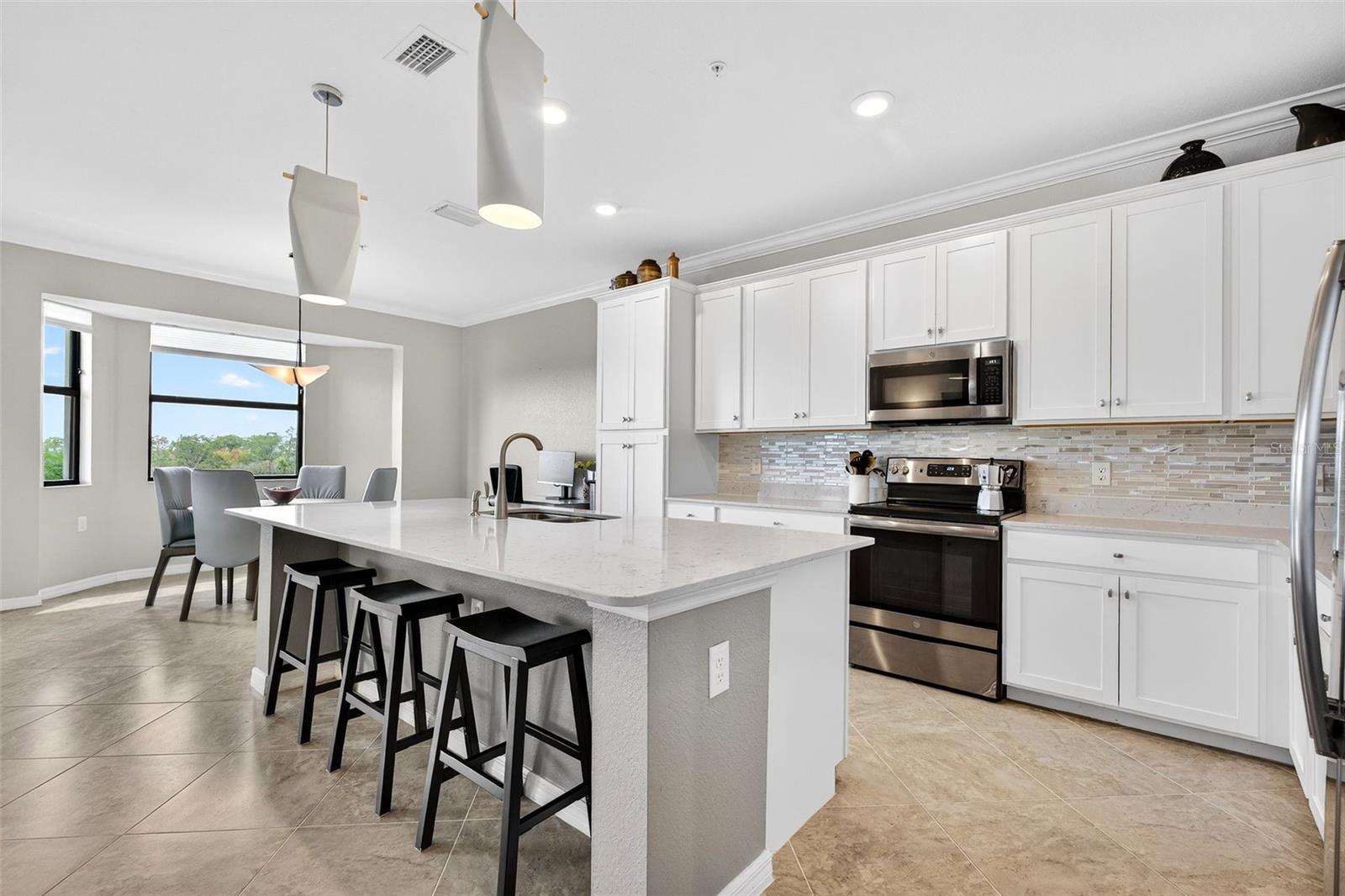 Image 19 of 68 For 17520 Gawthrop Drive 401