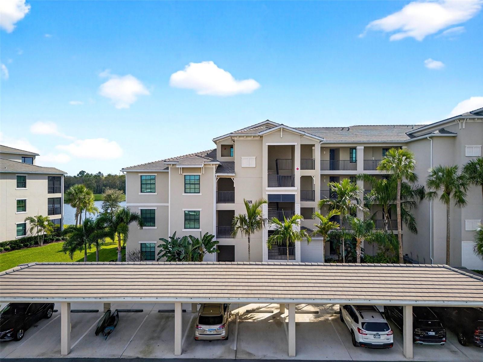 Image 38 of 68 For 17520 Gawthrop Drive 401