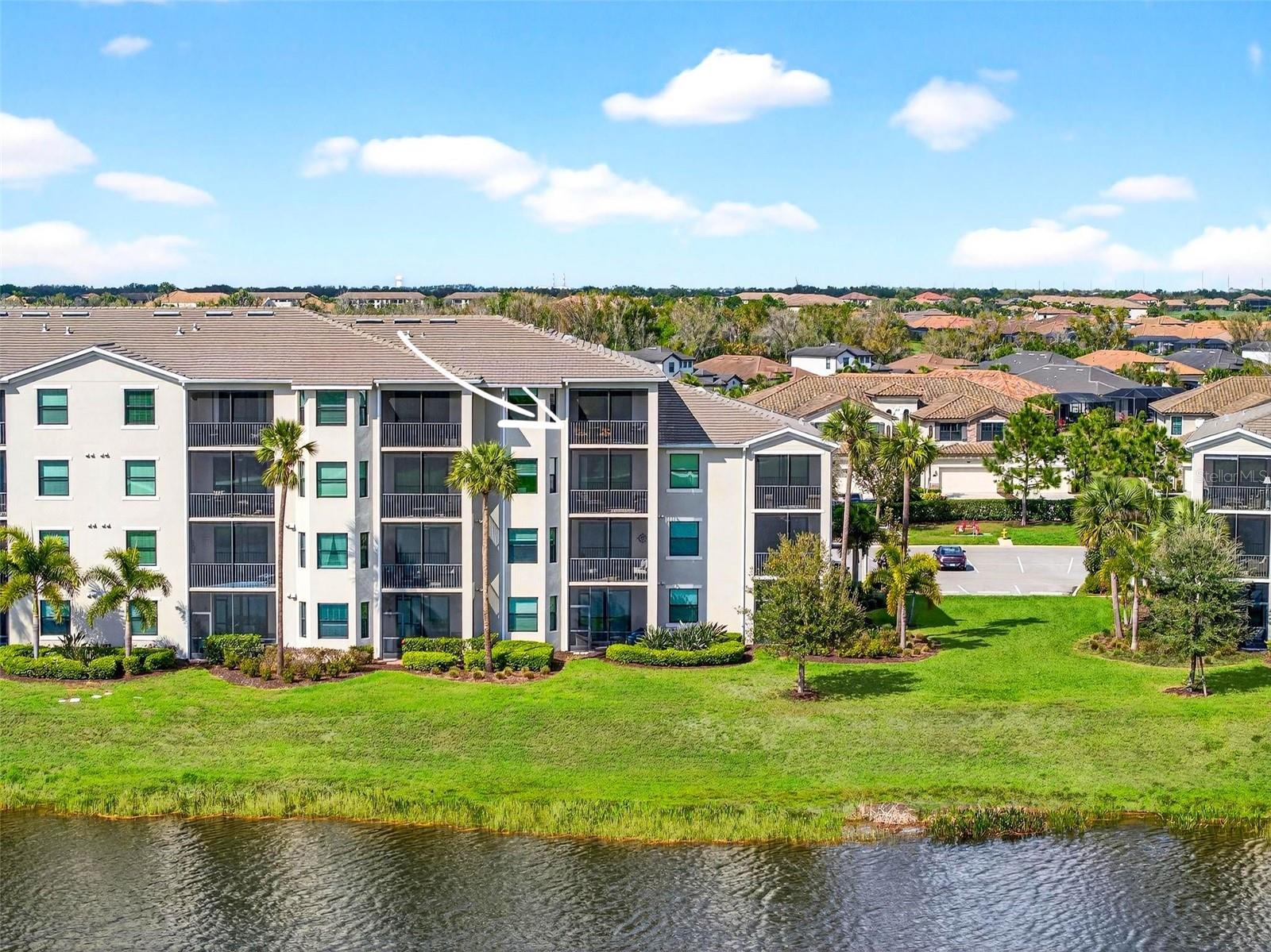 Image 40 of 68 For 17520 Gawthrop Drive 401