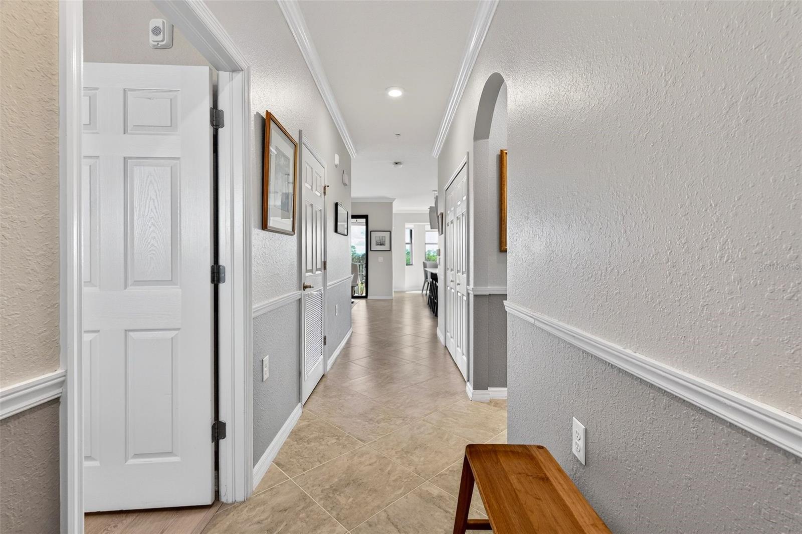 Image 6 of 68 For 17520 Gawthrop Drive 401