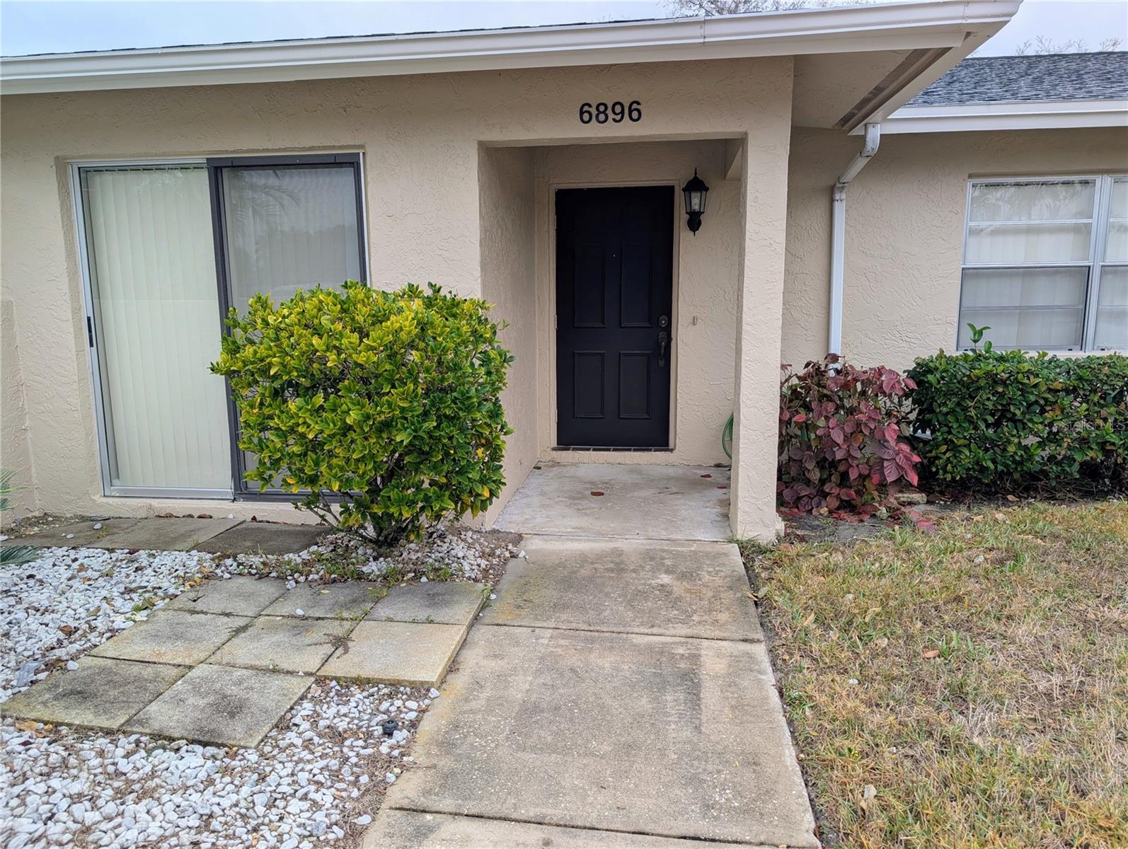 Details for 6896 Country Club Lane 148, SARASOTA, FL 34243