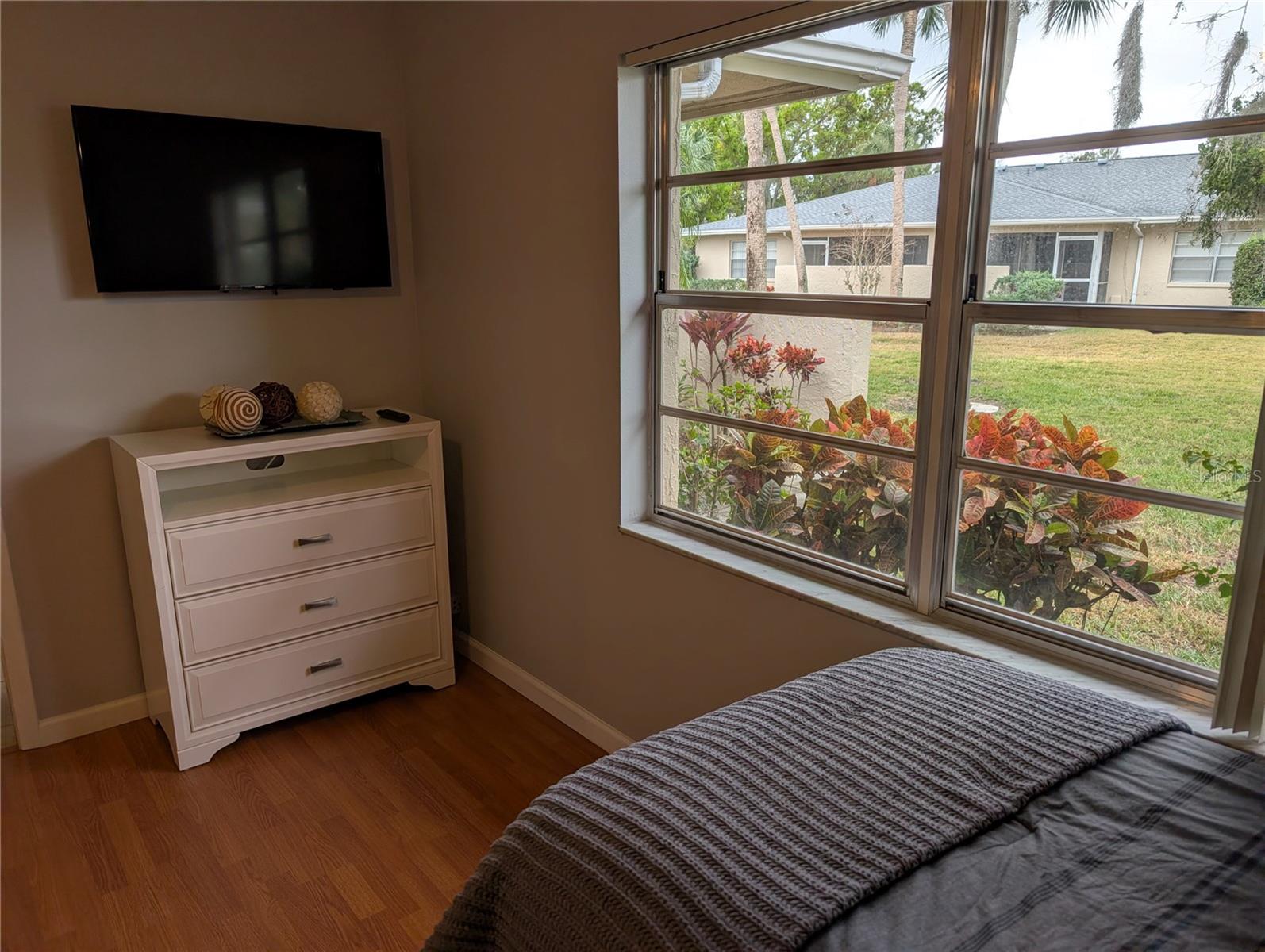 Image 9 of 22 For 6896 Country Club Lane 148