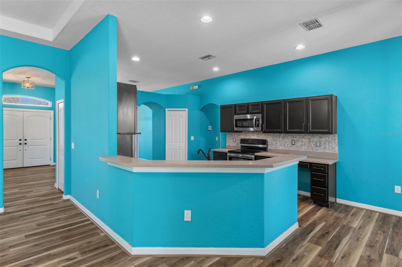 Image 20 of 49 For 17478 Maberly Road