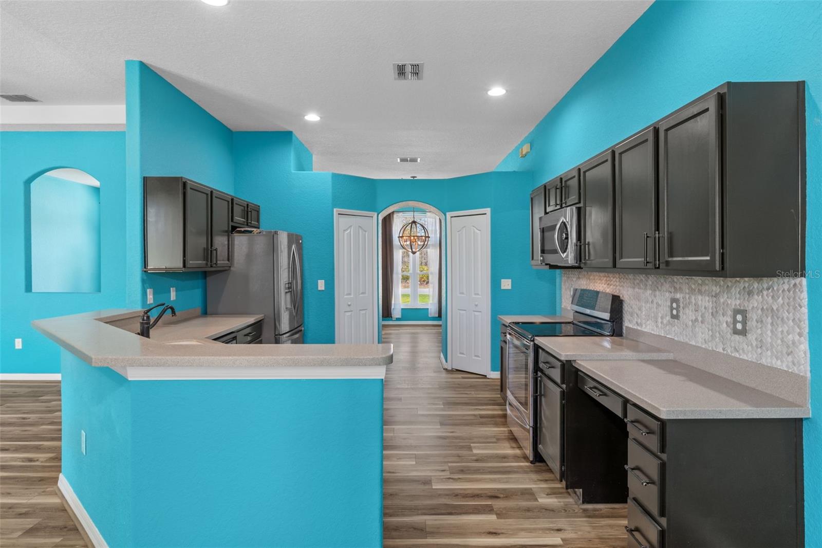 Image 21 of 49 For 17478 Maberly Road