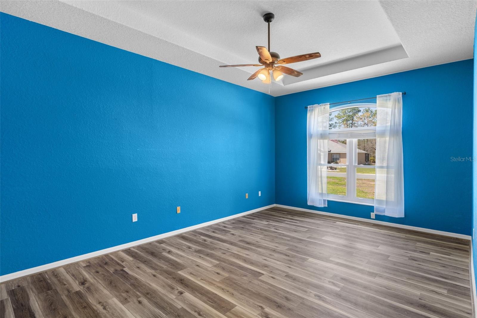 Image 24 of 49 For 17478 Maberly Road