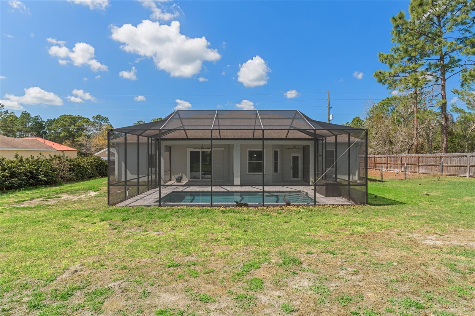 Image 40 of 49 For 17478 Maberly Road