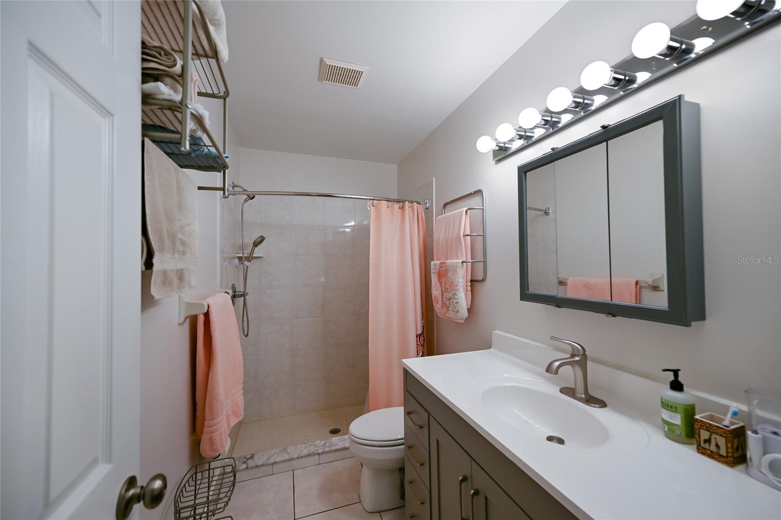 Image 18 of 33 For 3949 38th Street W