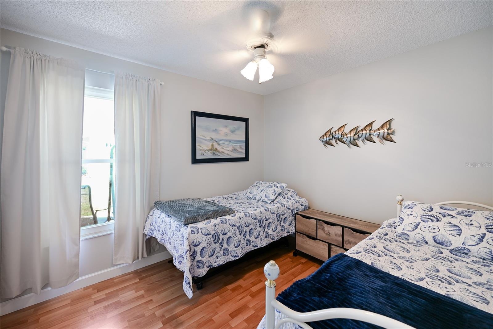 Image 22 of 33 For 3949 38th Street W