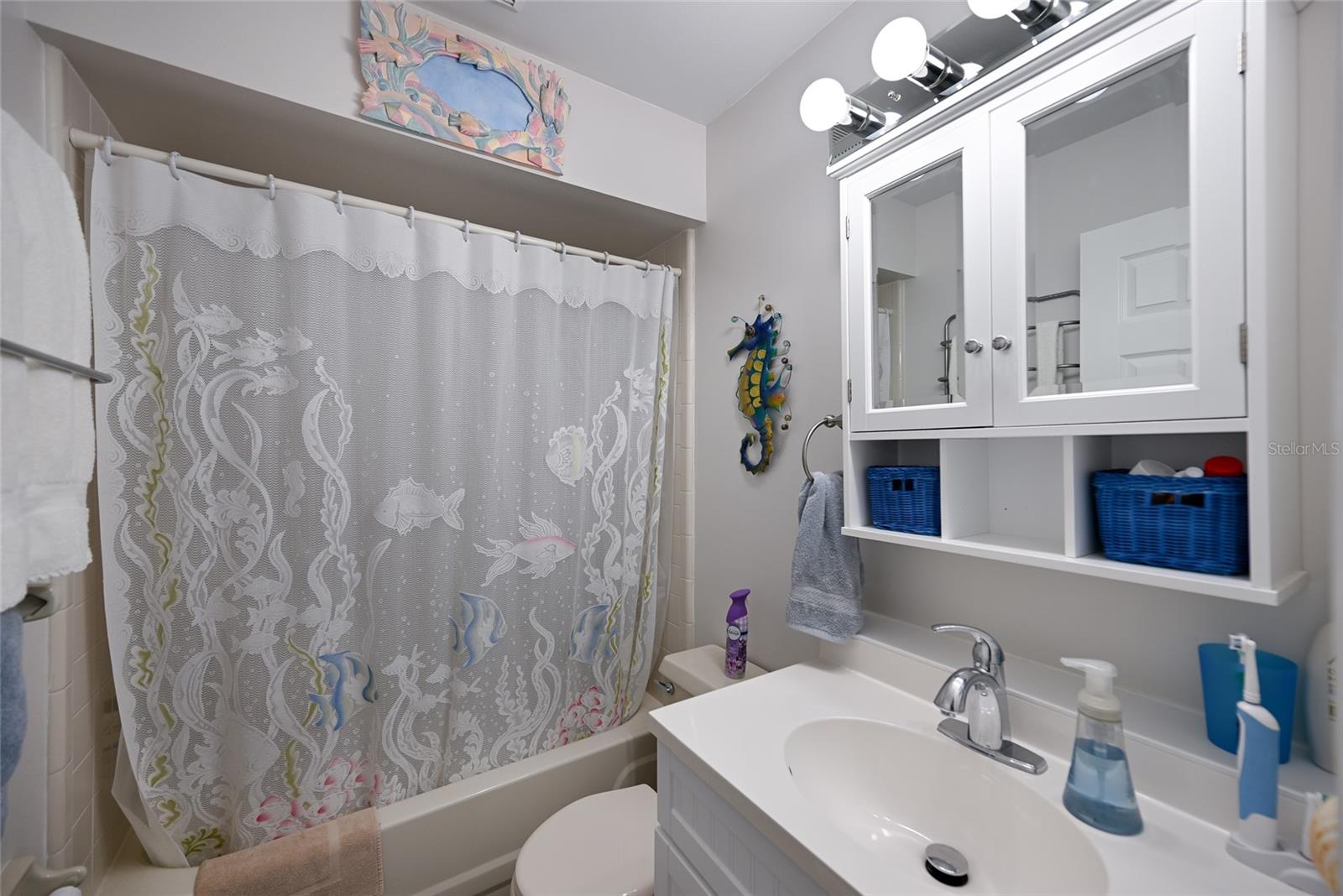 Image 24 of 33 For 3949 38th Street W