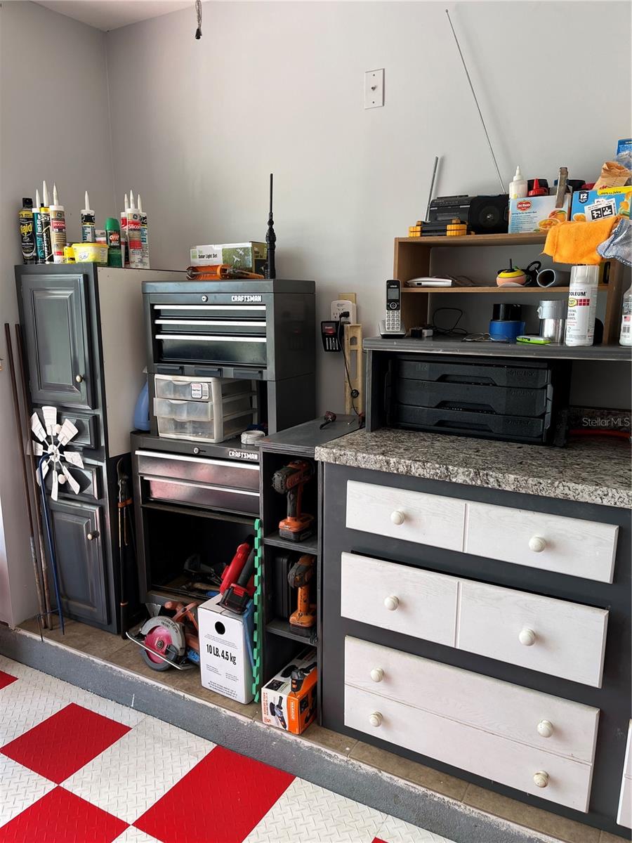 Image 6 of 33 For 3949 38th Street W